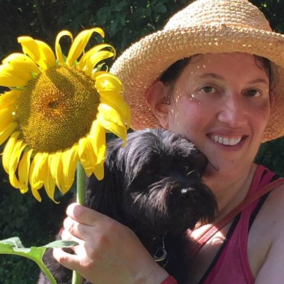 Meet your Posher, Julia - Picture 1 of 1